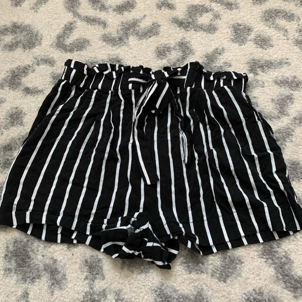 white and black cute comfortable shorts
